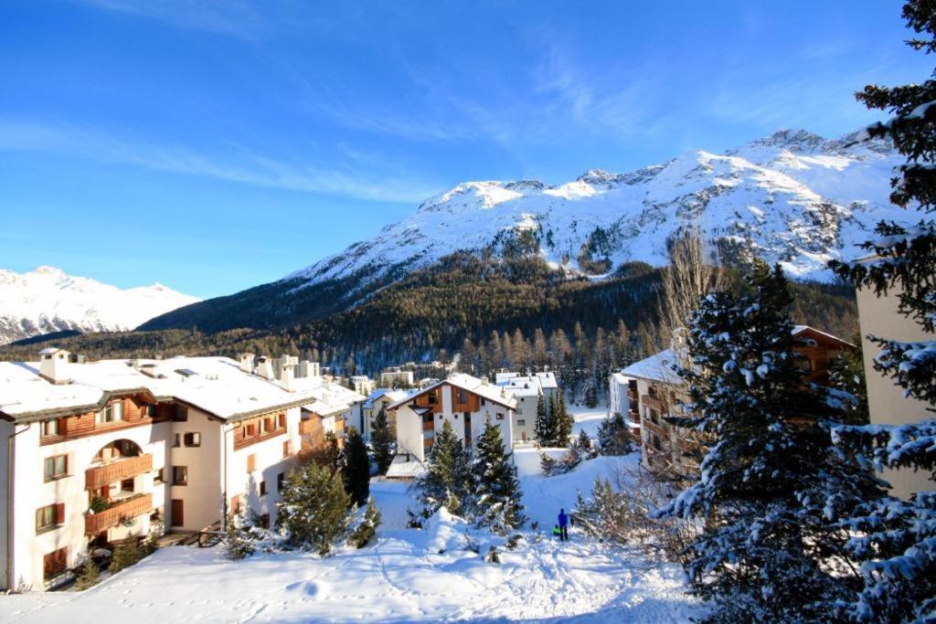 Bilocale Nuovo St. Moritz Chesa Arlas Exterior photo